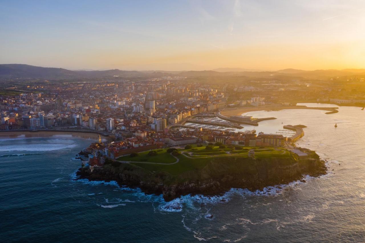 El Amarre - Navega En El Camarote De Un Navio Con Historia - Grupo Querbes Lejlighed Gijón Eksteriør billede