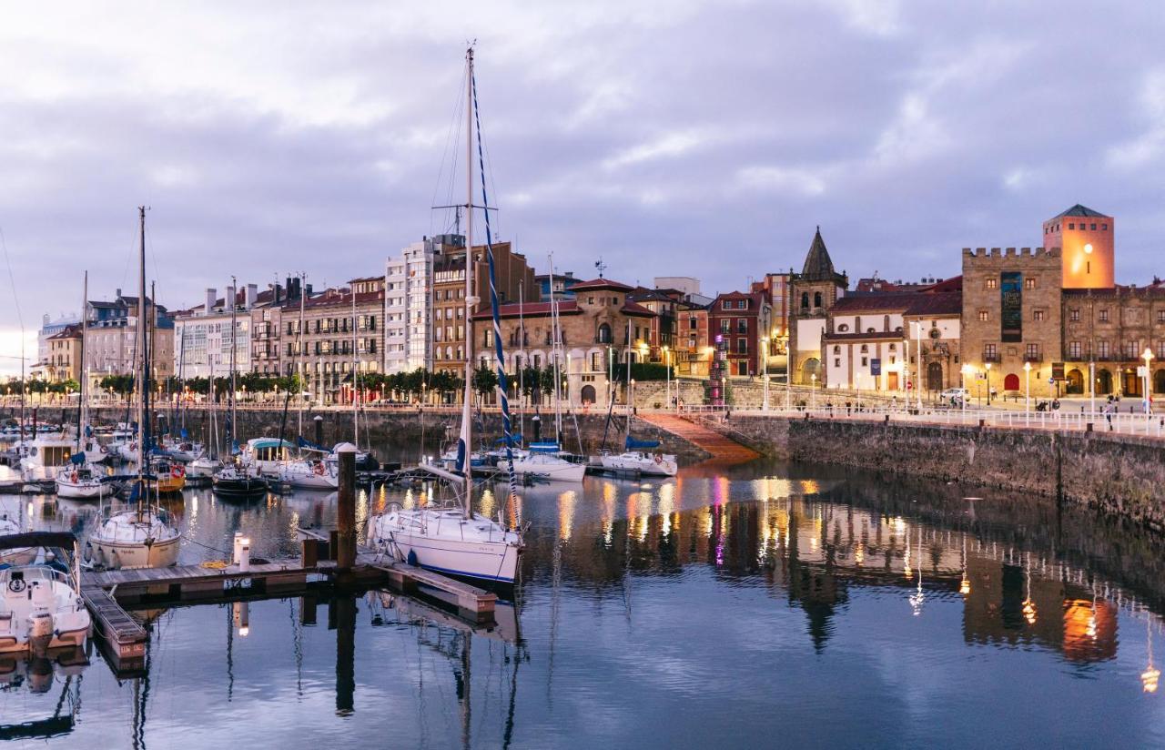 El Amarre - Navega En El Camarote De Un Navio Con Historia - Grupo Querbes Lejlighed Gijón Eksteriør billede